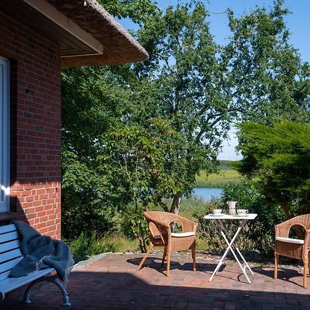 Reetdachhaus Eiderblick Villa Breiholz Екстериор снимка