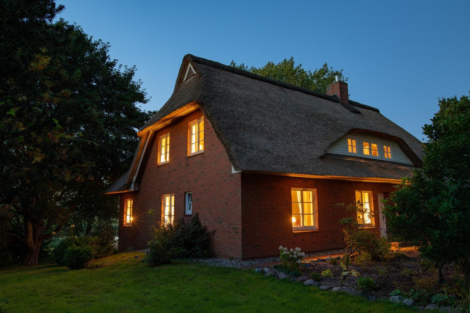 Reetdachhaus Eiderblick Villa Breiholz Екстериор снимка